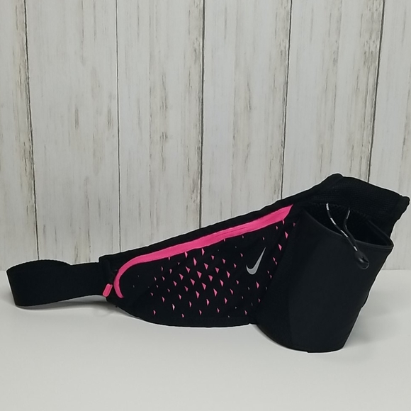 Nike Handbags - Nike Running Waistpack with Bottle Holder